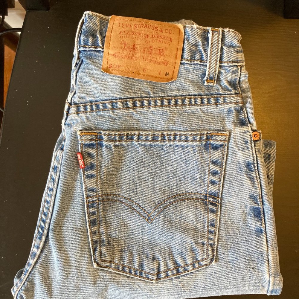 Levi 550 Vintage High Rise Tapered Relaxed Jeans